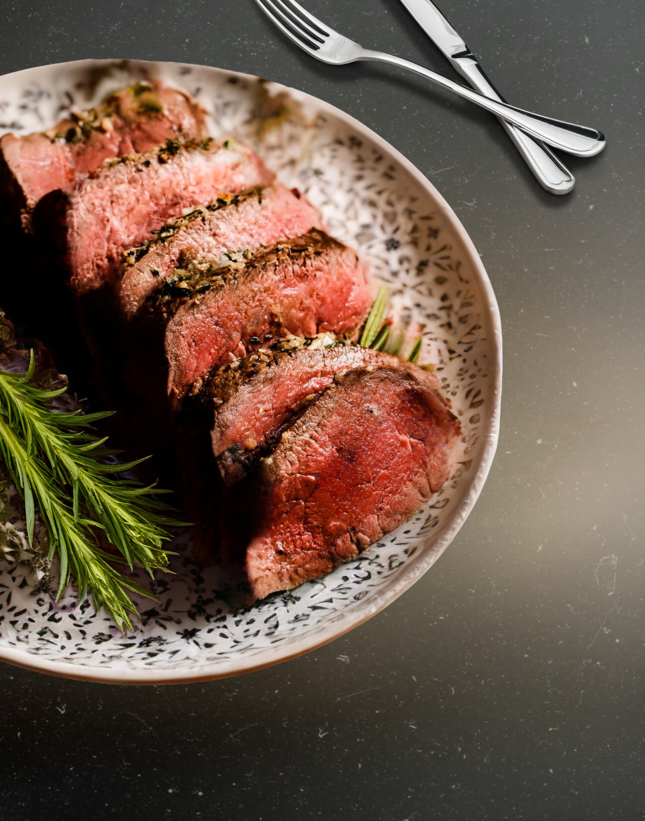 You are currently viewing Garlic Butter Beef Tenderloin